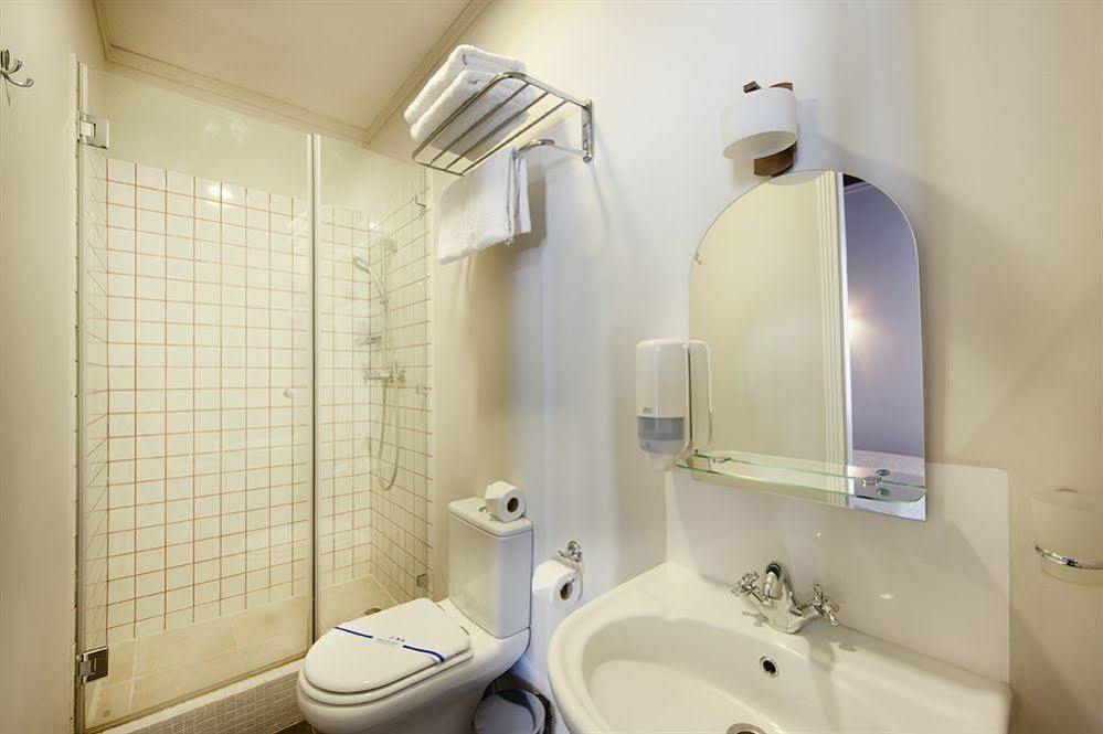 Geneva Park Hotel オデッサ エクステリア 写真